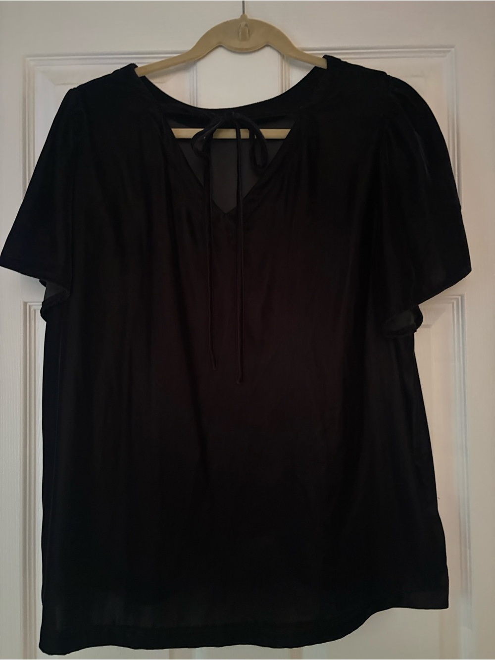 LOFT Black Flutter-Sleeve Tie-Back Top - Picture 4 of 11
